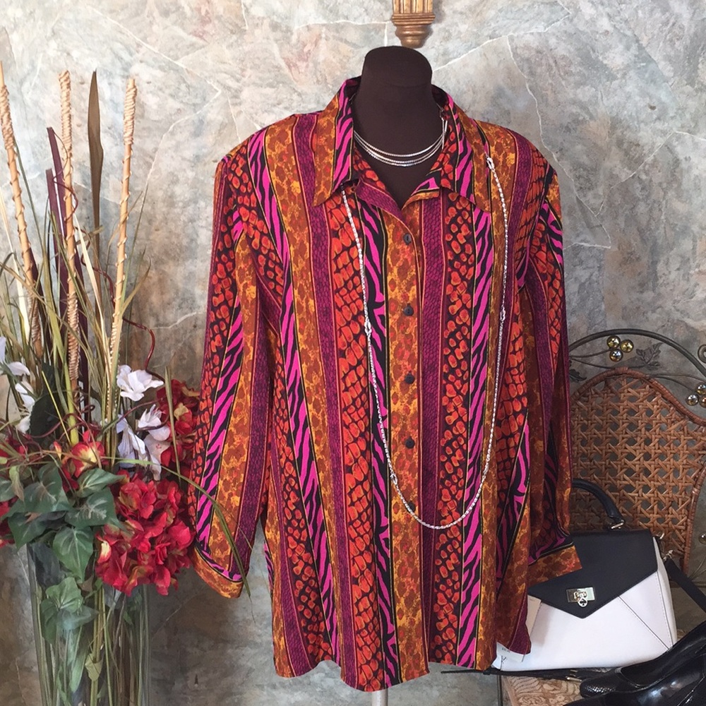 Modern essential’s Long sleeve shirt top blouse tunic animal print new